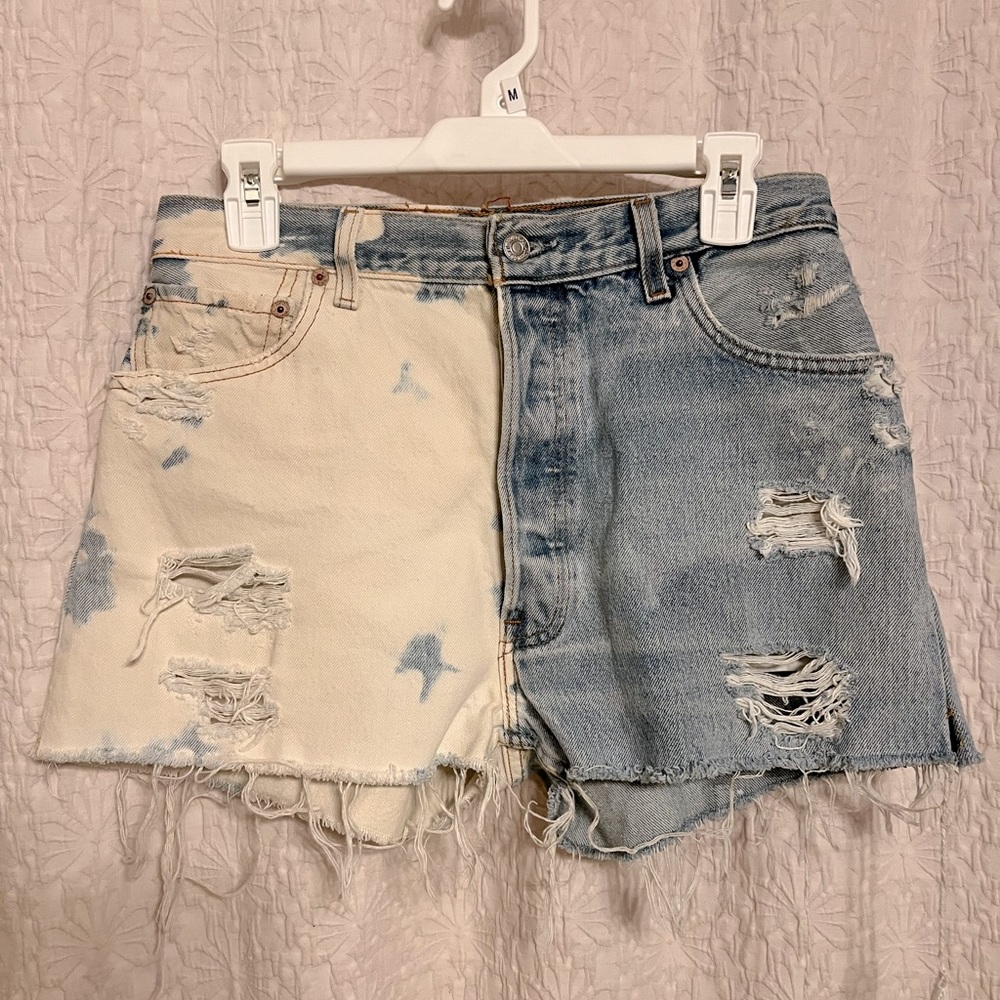 Levi’s reclaimed bleached distressed shorts